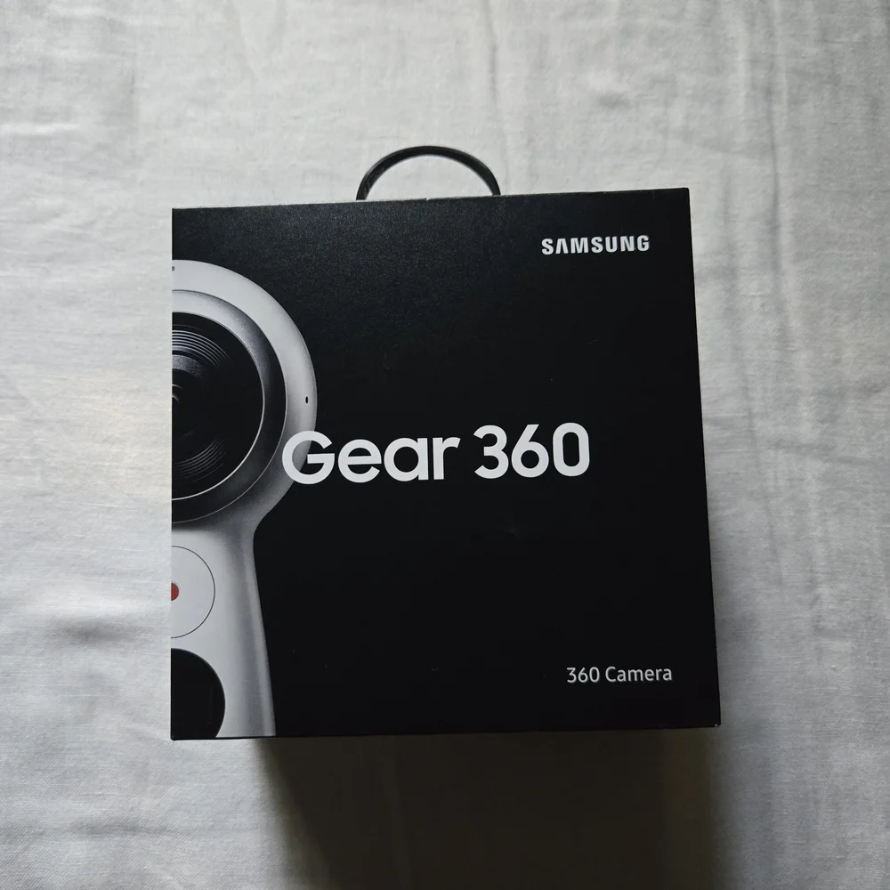 Samsung camera box